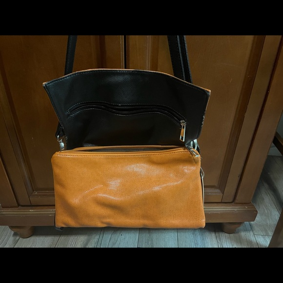 NWT: Studio 36 vibrant clutch/arm bag. - Picture 4 of 8